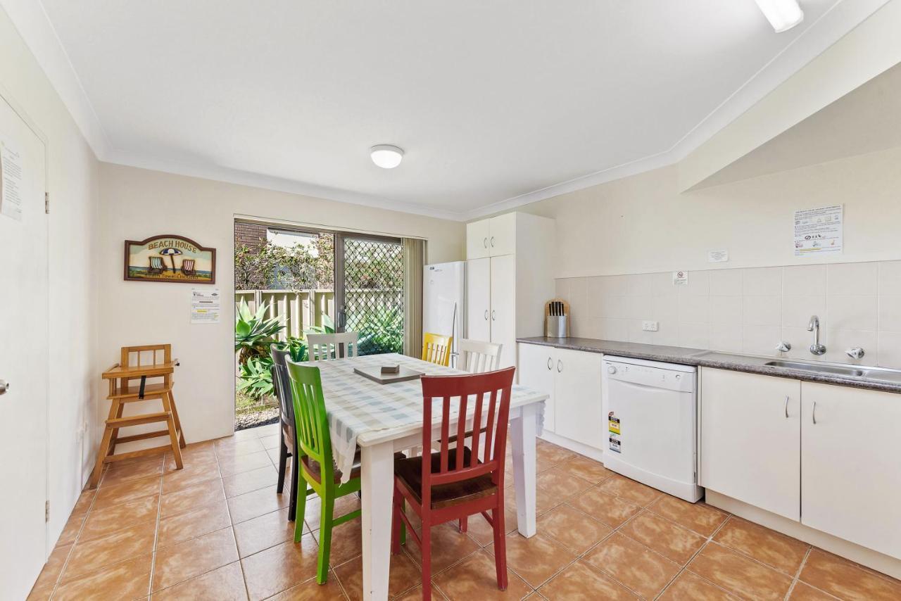 Beach House Holiday Apartments Port Macquarie Exterior photo